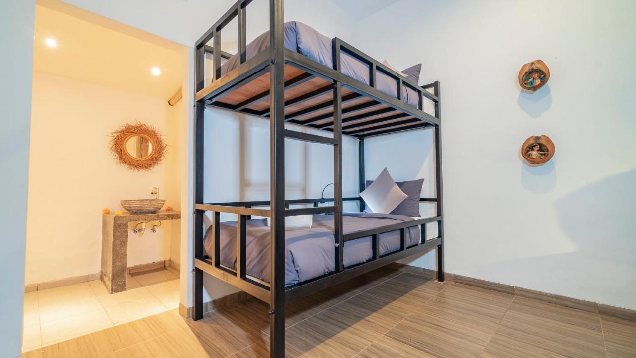 Aura Dormitory House Ubud Exterior photo